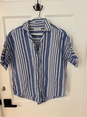 Madewell Blue and White Striped Button-Up Shirt